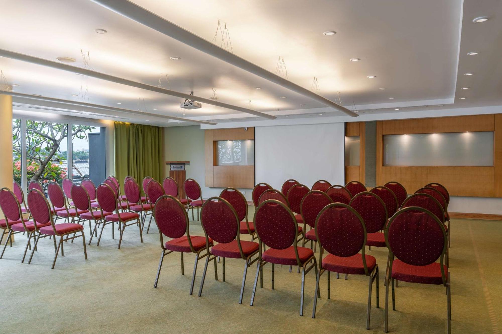 Radisson Blu Anchorage Hotel Лагос Екстериор снимка